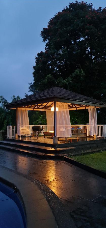 Villa Aurora Cisarua Exterior foto