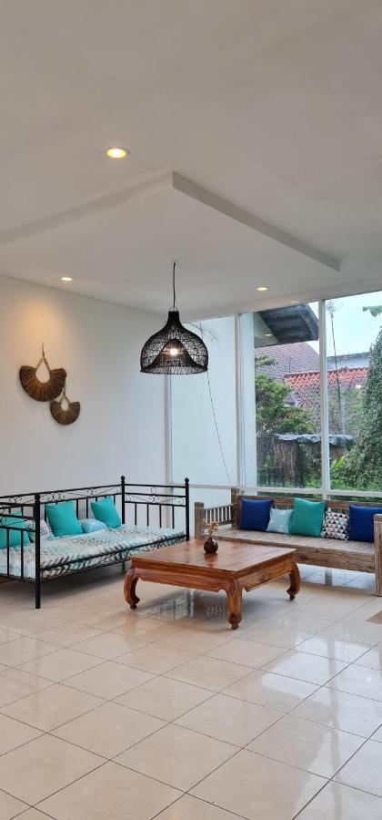 Villa Aurora Cisarua Exterior foto