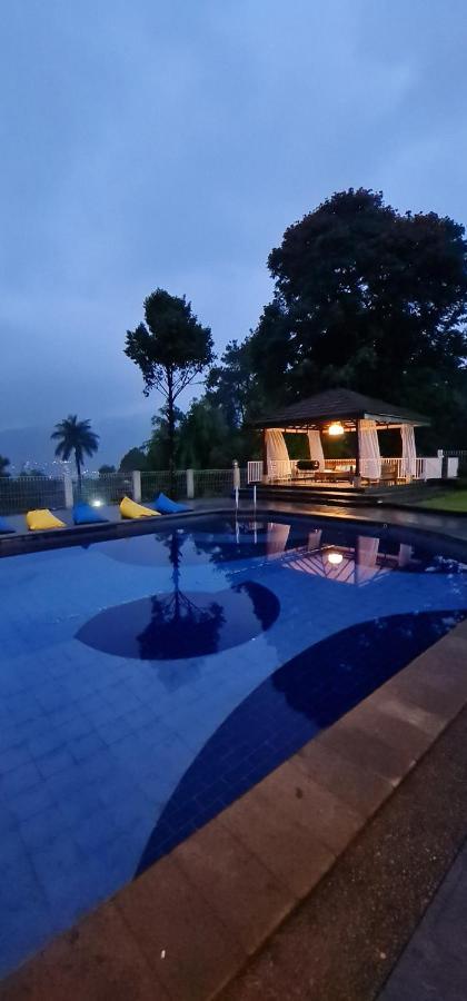 Villa Aurora Cisarua Exterior foto
