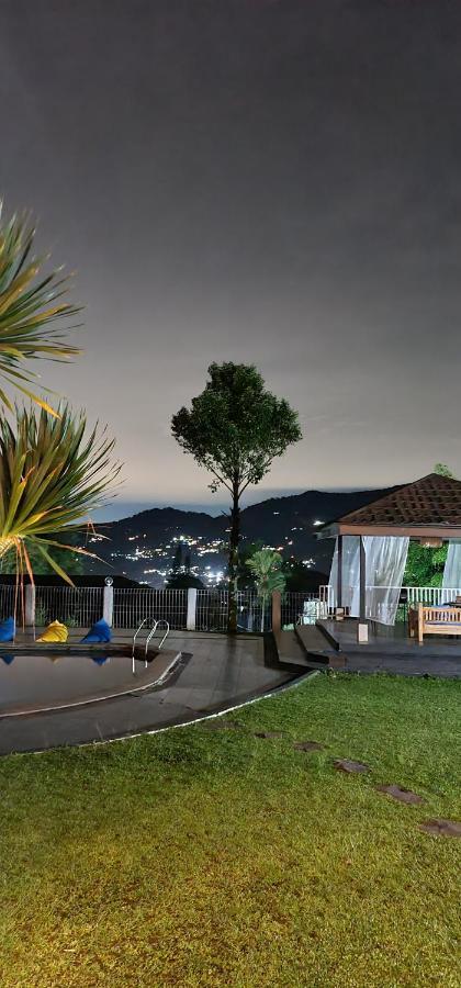 Villa Aurora Cisarua Exterior foto